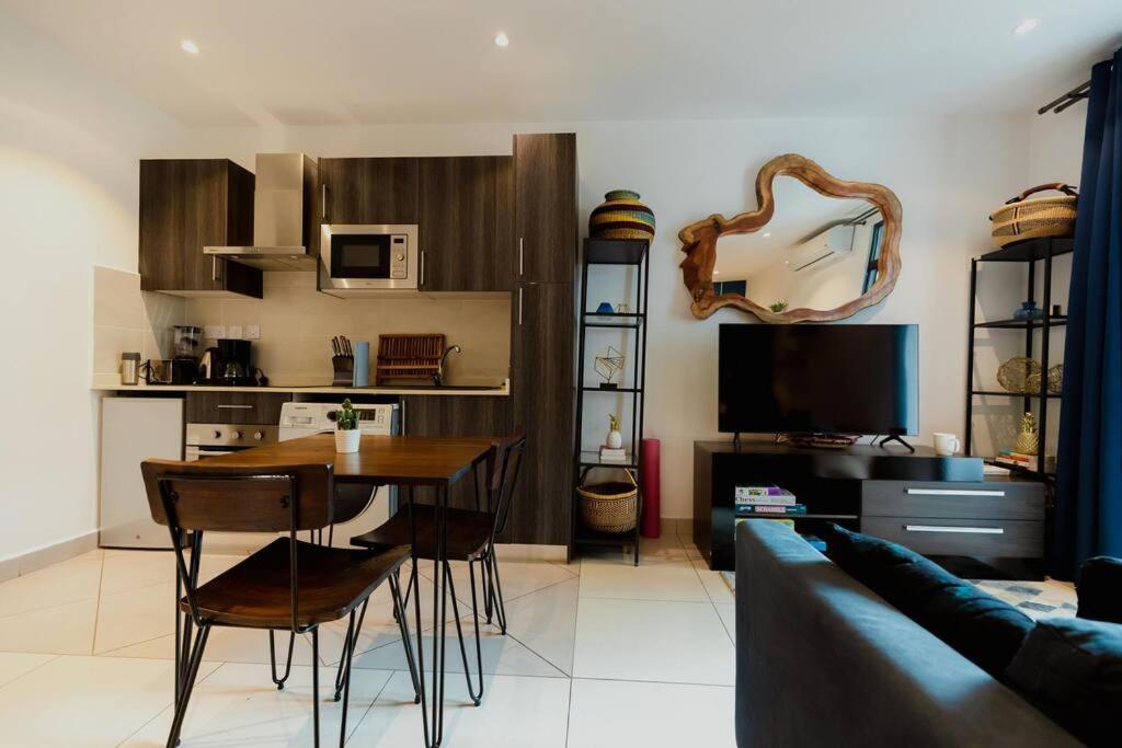 Enjoy Luxury Studio W/Pool @Embassy Gardens 阿克拉 外观 照片